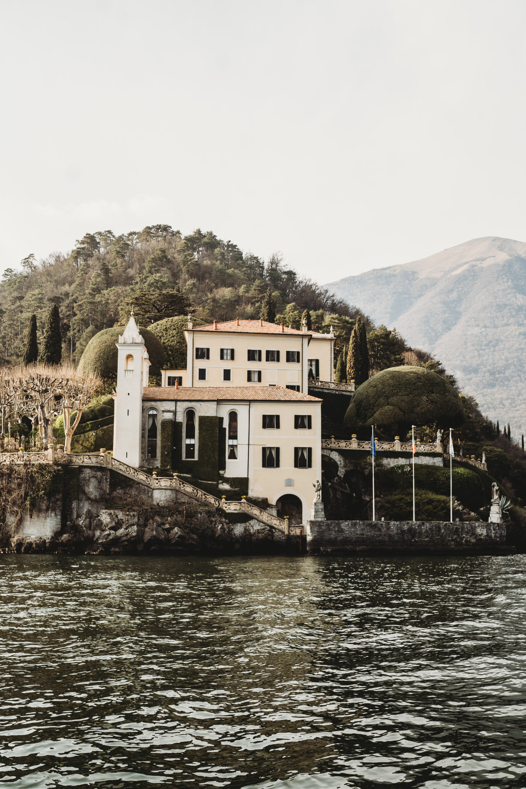 a lake como villa near the lake