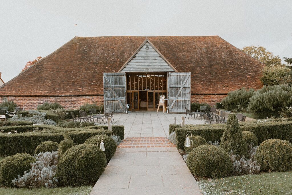 ufton courts barn ready for a wedding